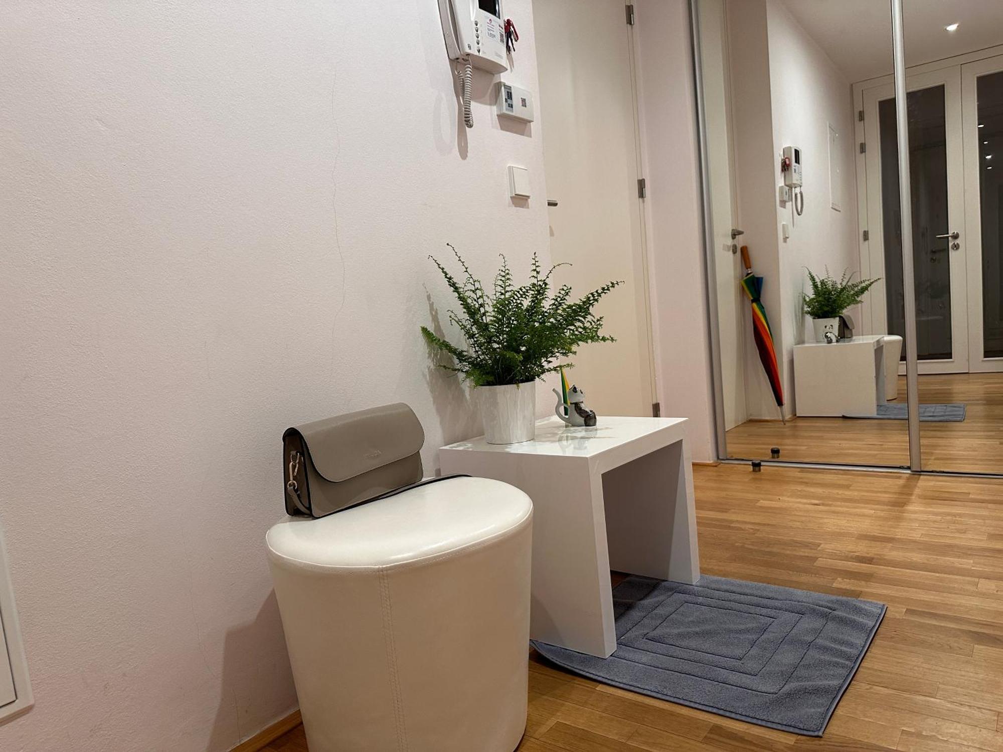 Apartment Center *