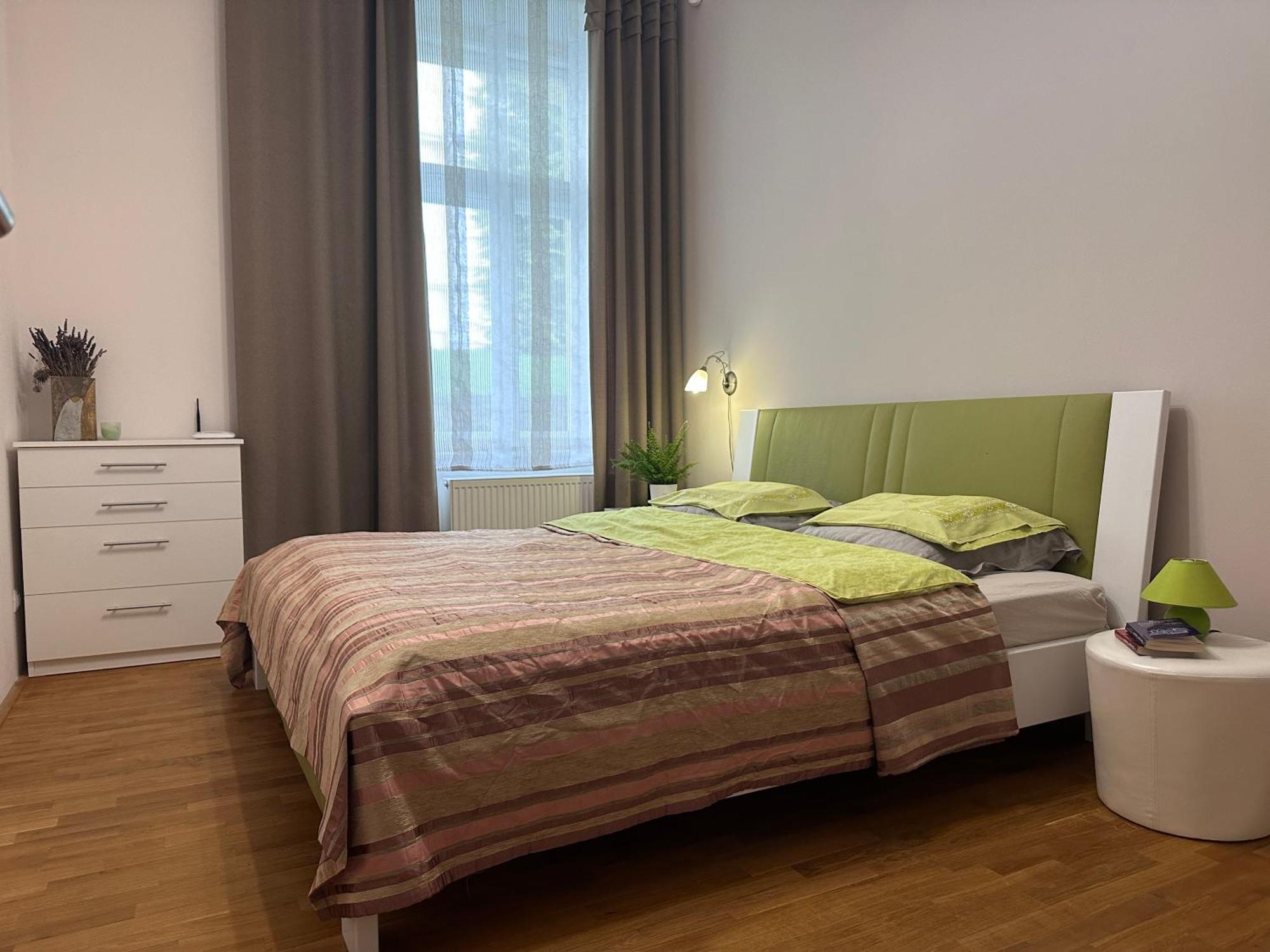 Center Apartment *