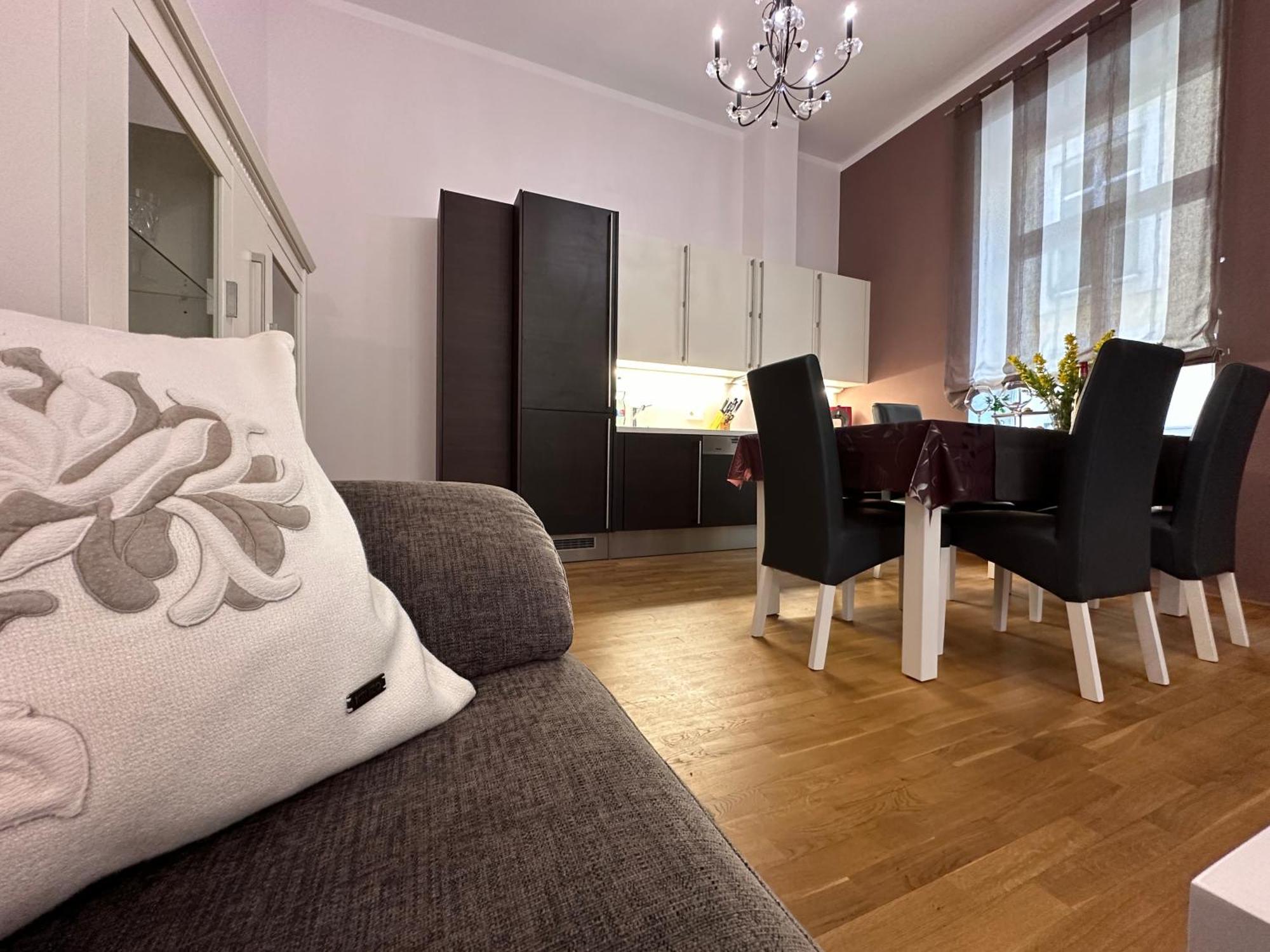 Center Apartment
